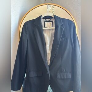 Classic Black Fitted Blazer